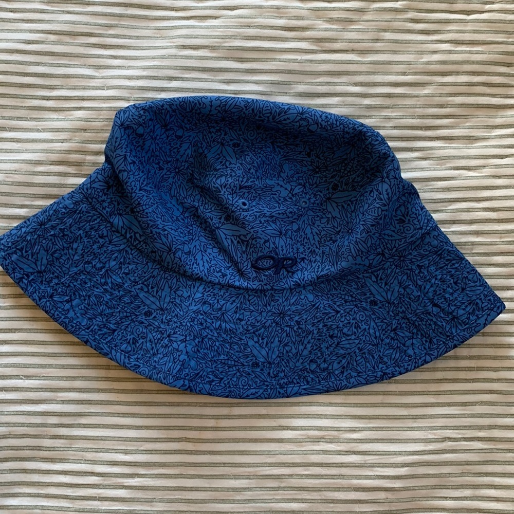 Outdoor Research floral bucket hat, NWOT